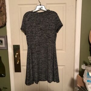 GAP Black and White Knit Top